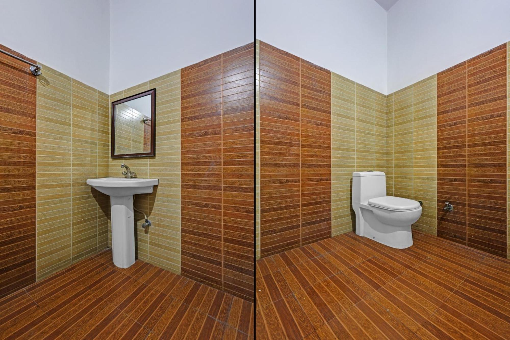 Spot On 81167 Hotel Asdr Rudrapur Esterno foto