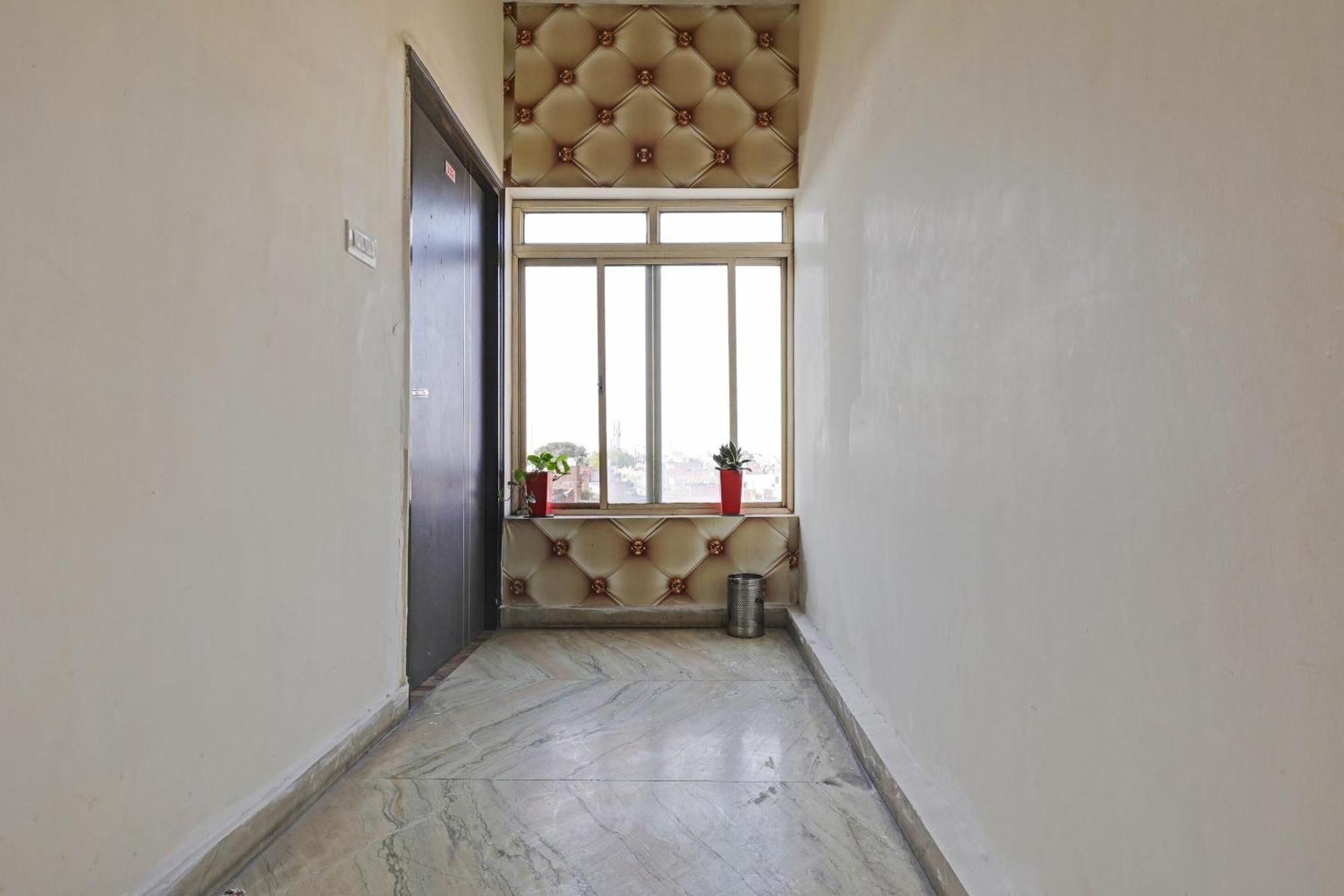 Spot On 81167 Hotel Asdr Rudrapur Esterno foto